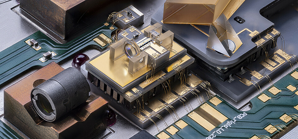 Detail of a microintegrated laser module Detail of a microintegrated laser module