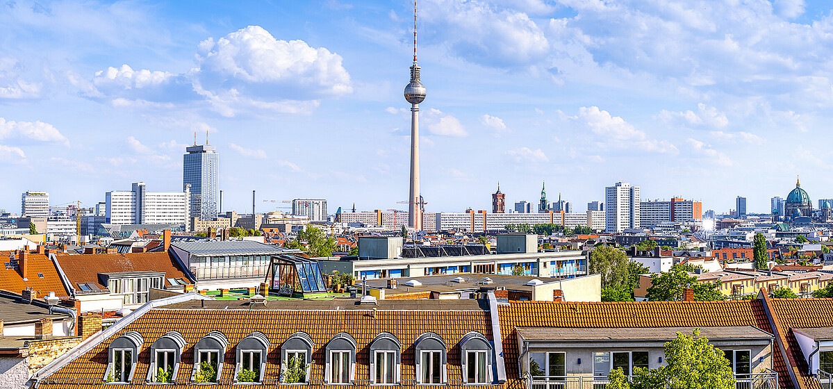 Living in Berlin is still cheaper than in many other capital cities. While the cost of living has risen in recent years, in comparison to other capital cities, Berlin is still quite affordable.