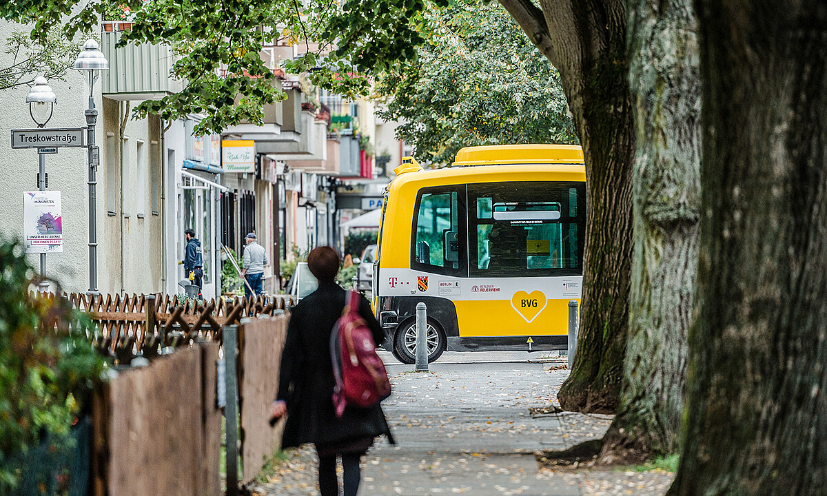 Research shows great public acceptance of automated public transport on scheduled bus routes During the project, the automated vehicles covered a total distance of around 28,000 kilometers.