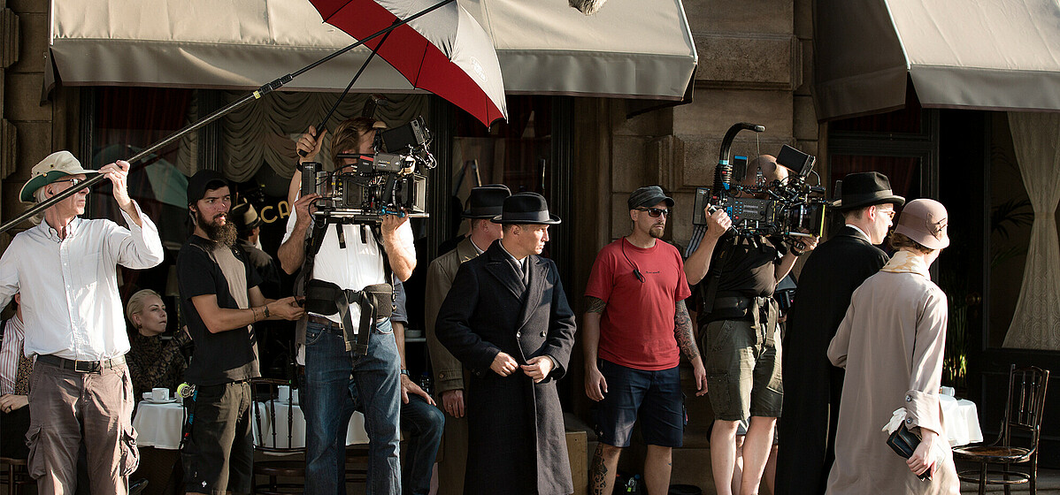 And … action! Shooting in Berlin. A scene from Babylon Berlin shot on location in Berlin.