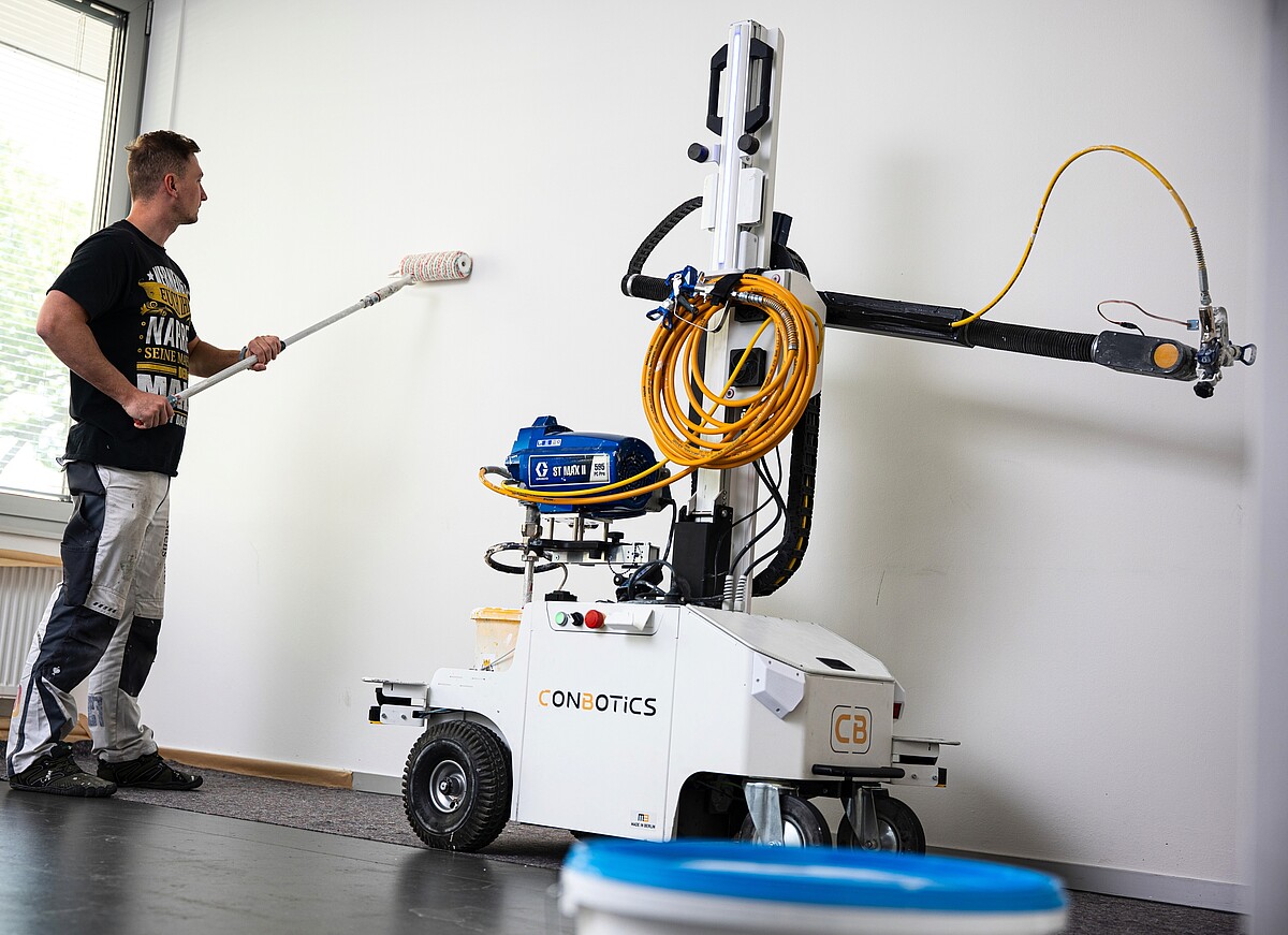 MalerRoboter has been created by ConBotics.